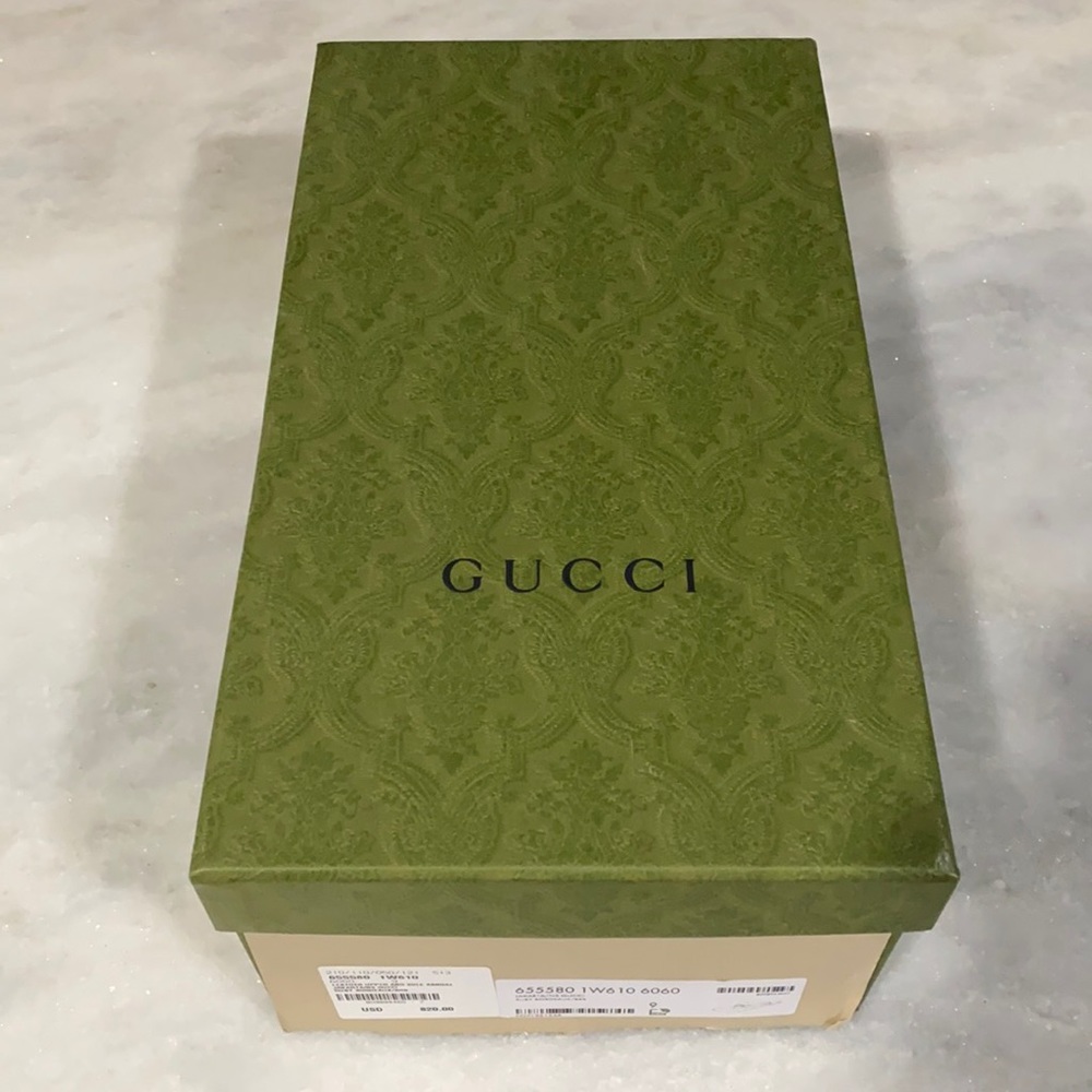 Gucci shoe box. New